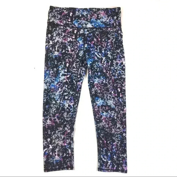 Fabletics Cropped Athletic Leggings - Picture 1 of 5